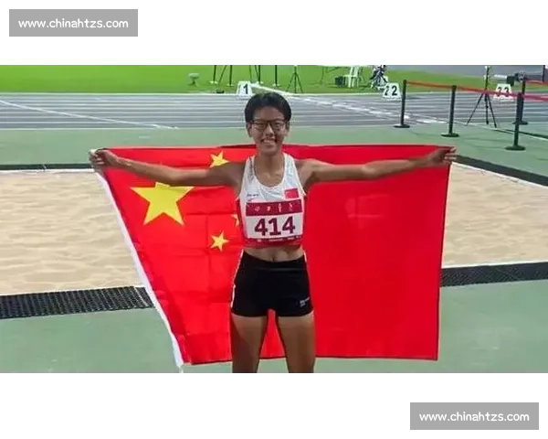 10 秒 46 破纪录!16 岁吴昊霖:百米后程狂飙太震撼 10 秒 46 破纪录!16 岁吴昊霖:百米后程狂飙太震撼