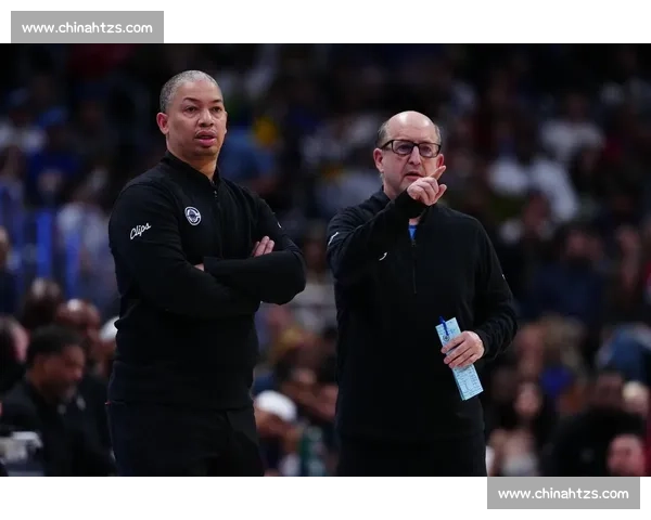 泰伦卢吐心声:伦纳德健康便不透支哈登,他太委屈 泰伦卢吐心声:伦纳德健康便不透支哈登,他太委屈