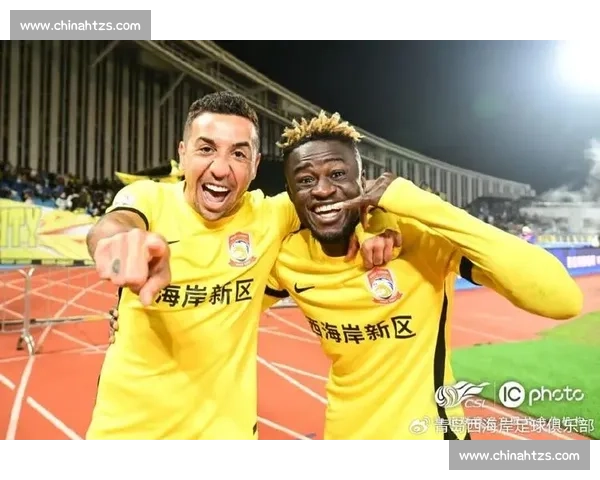 戴维森梅开二度仍憾平:对方首球该是门球,我们拼尽了全力 戴维森梅开二度仍憾平:对方首球该是门球,我们拼尽了全力